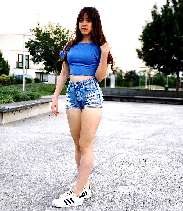 andasrose instagram image archive image