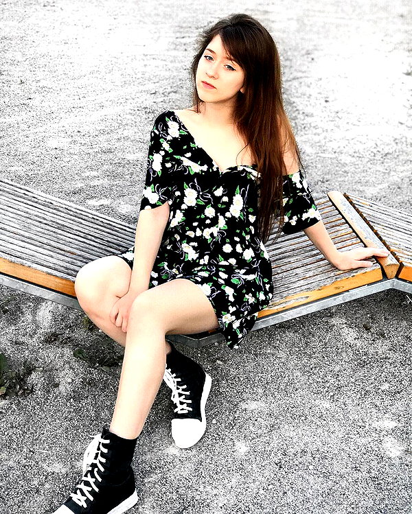 andasrose instagram image archive image
