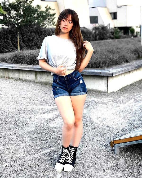 andasrose instagram image archive image