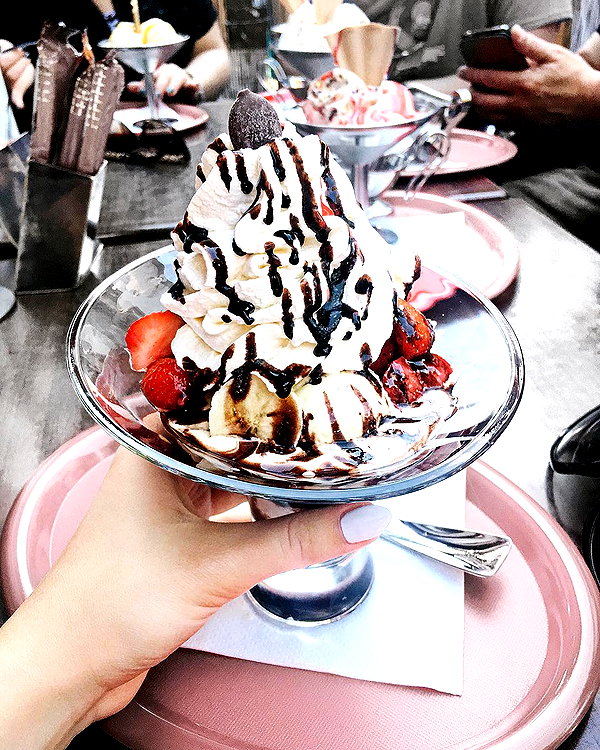 andasrose instagram image archive image