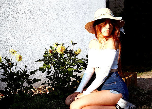 andasrose instagram image archive image