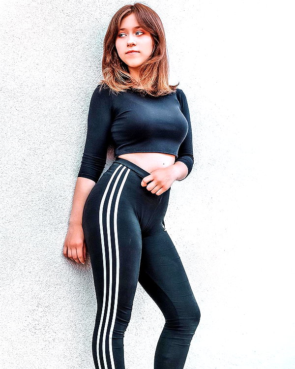 andasrose instagram image archive image