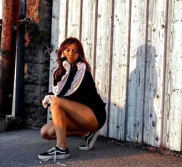 andasrose instagram image archive image