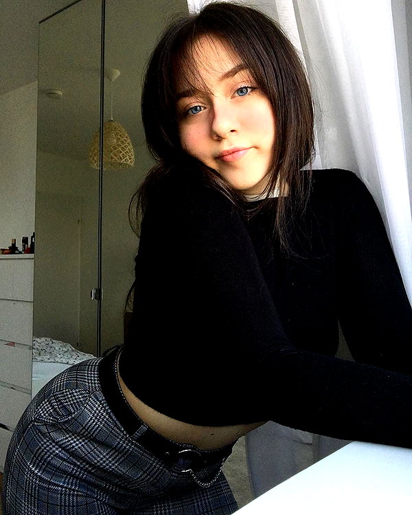 andasrose instagram image archive image