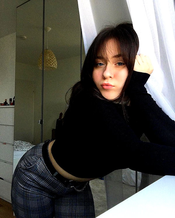 andasrose instagram image archive image
