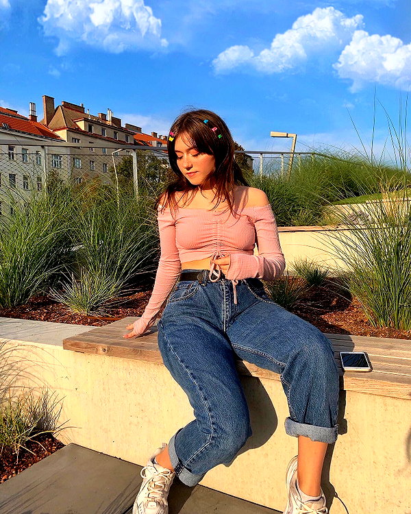 andasrose instagram image archive image