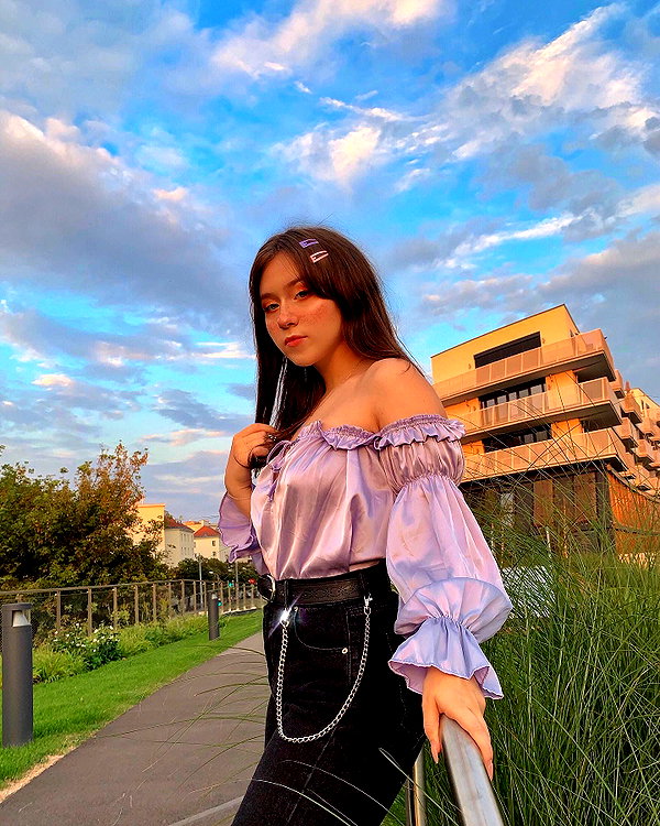 andasrose instagram image archive image