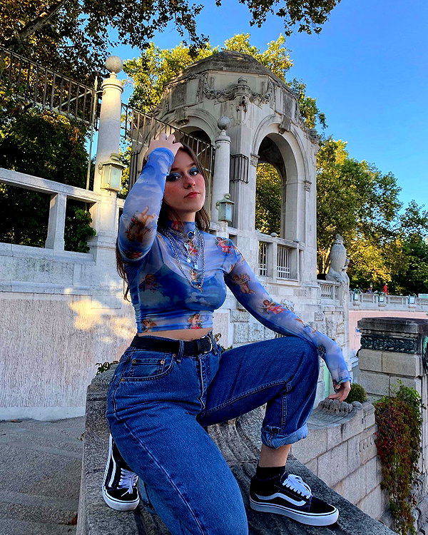 andasrose instagram image archive image