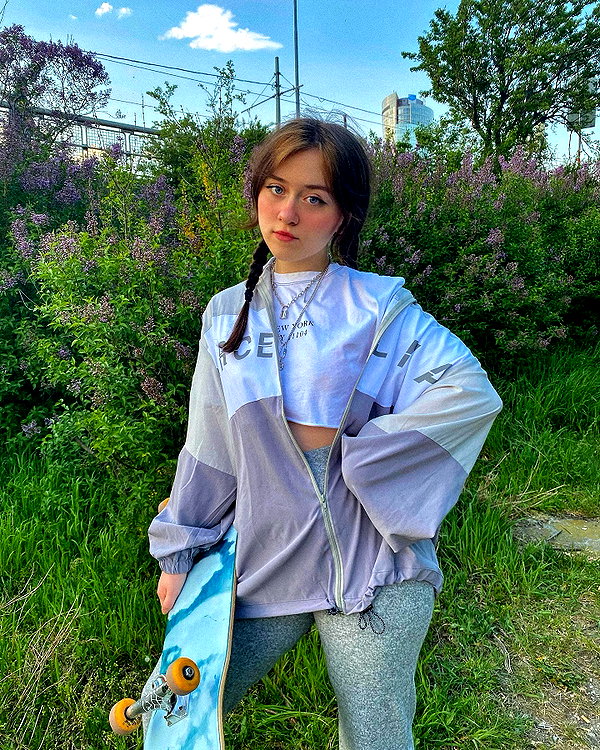 andasrose instagram image archive image