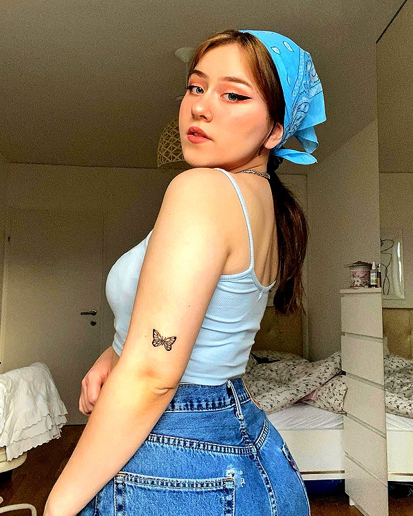 andasrose instagram image archive image