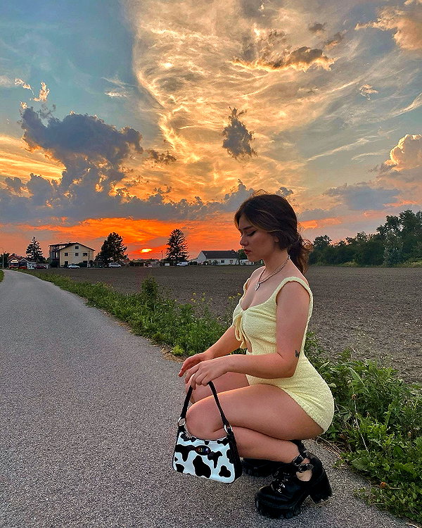 andasrose instagram image archive image