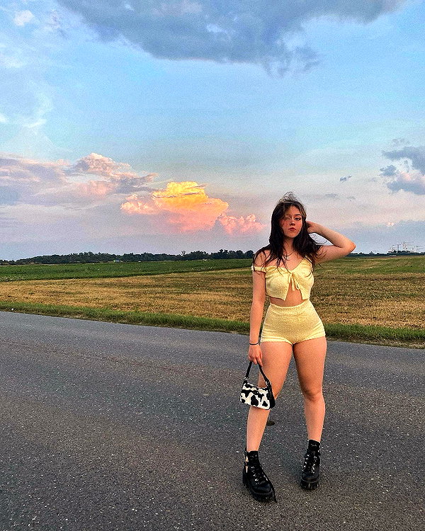 andasrose instagram image archive image