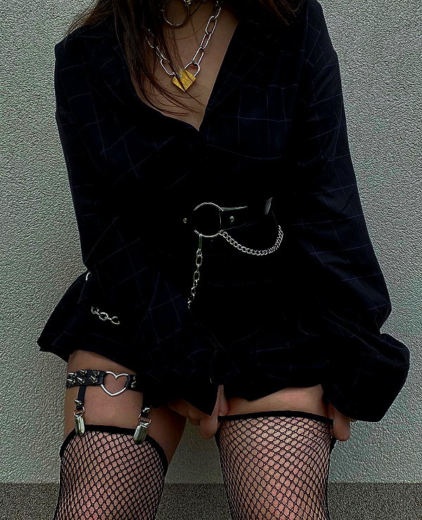 andasrose instagram image archive image
