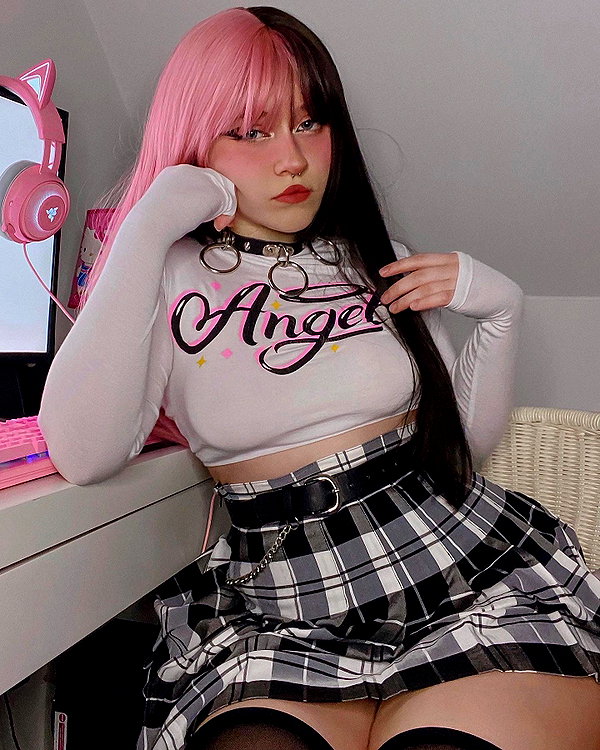 andasrose instagram image archive image