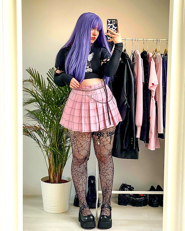 andasrose instagram image archive image