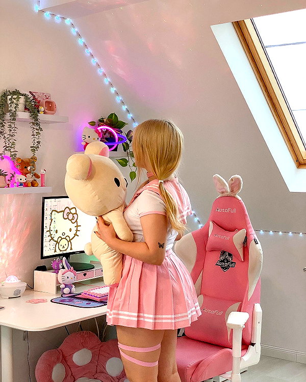 andasrose instagram image archive image