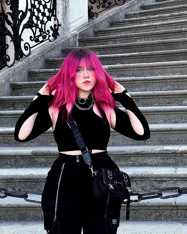 andasrose instagram image archive image