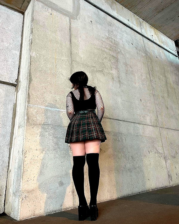 andasrose instagram image archive image