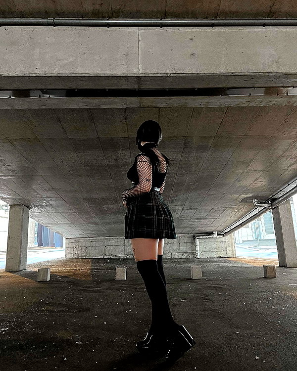 andasrose instagram image archive image