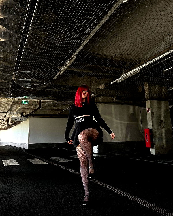 andasrose instagram image archive image