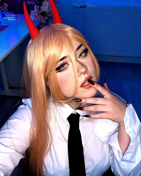 andasrose instagram image archive image