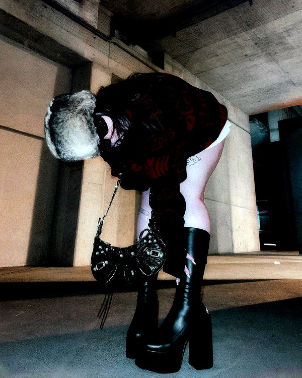 andasrose instagram image archive image