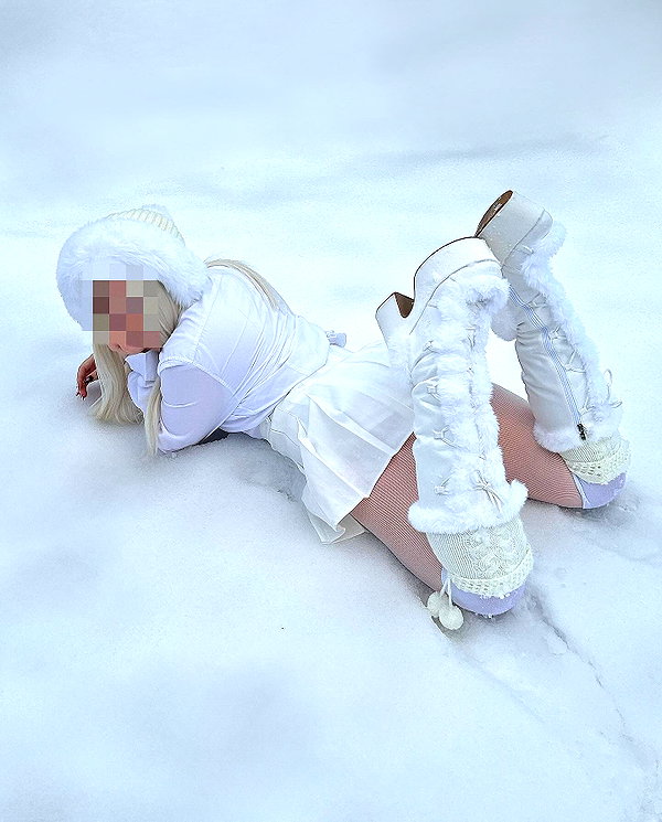 andasrose instagram image archive image
