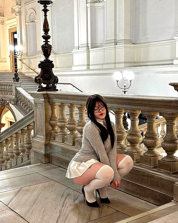 andasrose instagram image archive image
