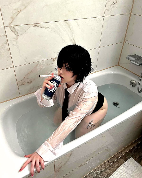 andasrose instagram image archive image