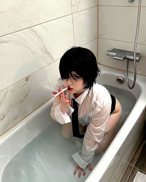 andasrose instagram image archive image