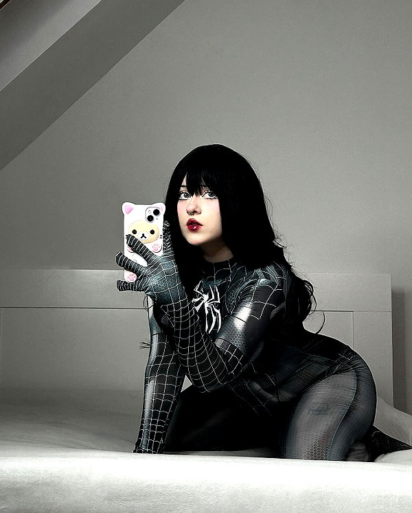 andasrose instagram image archive image