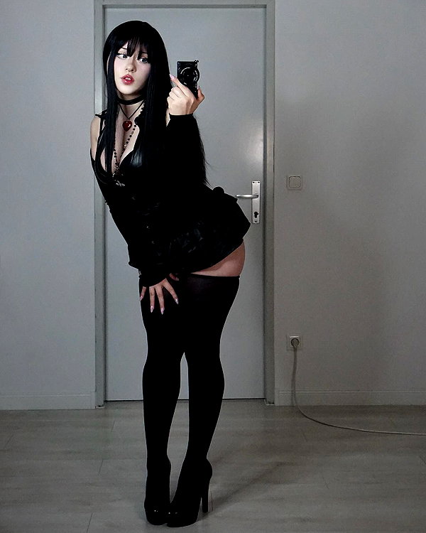 andasrose instagram image archive image