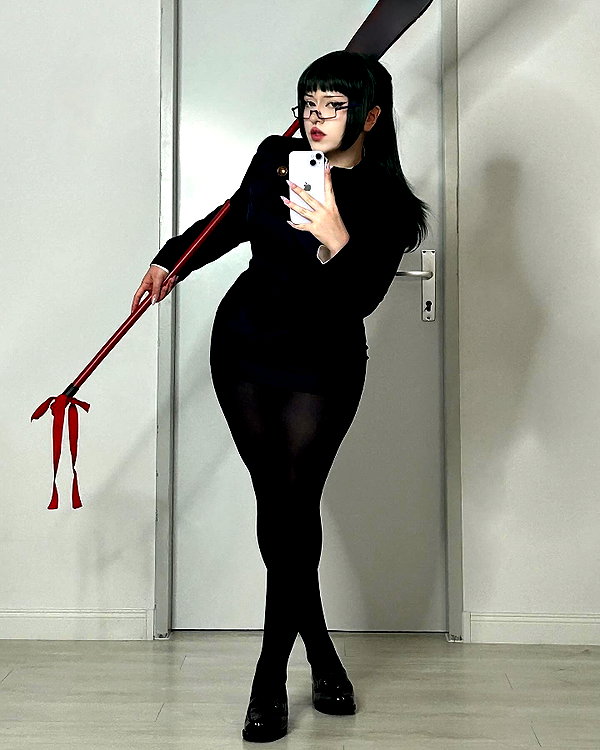 andasrose instagram image archive image