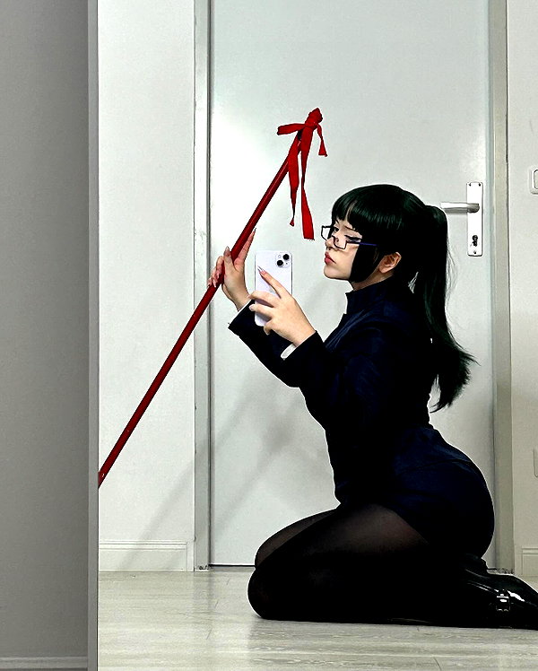 andasrose instagram image archive image