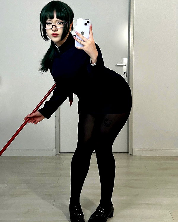andasrose instagram image archive image