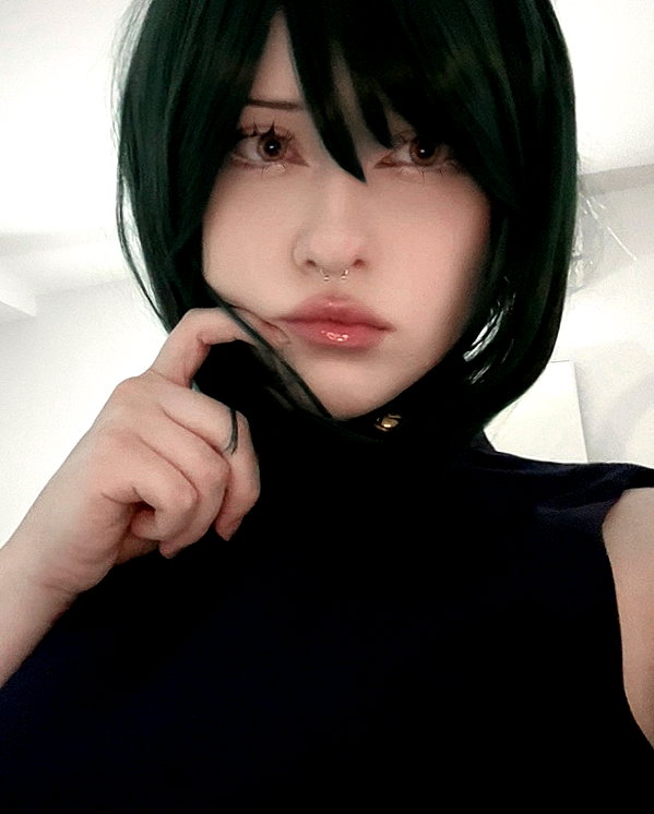 andasrose instagram image archive image