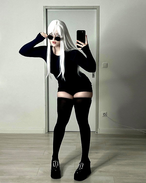 andasrose instagram image archive image