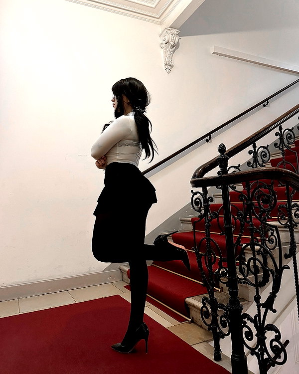 andasrose instagram image archive image