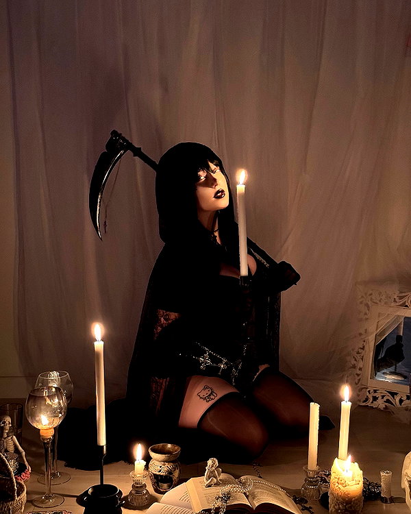 andasrose instagram image archive image