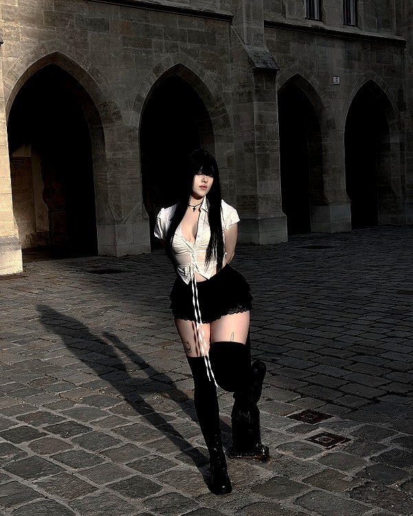 andasrose instagram image archive image