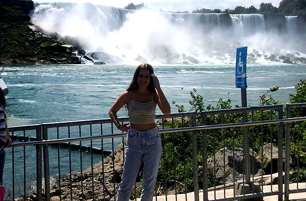 anika.wicks instagram image archive image