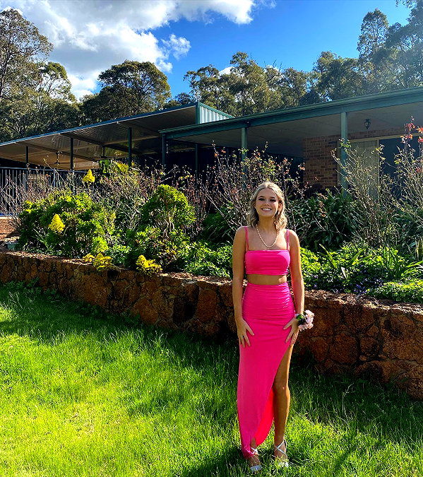 anika.wicks instagram image archive image