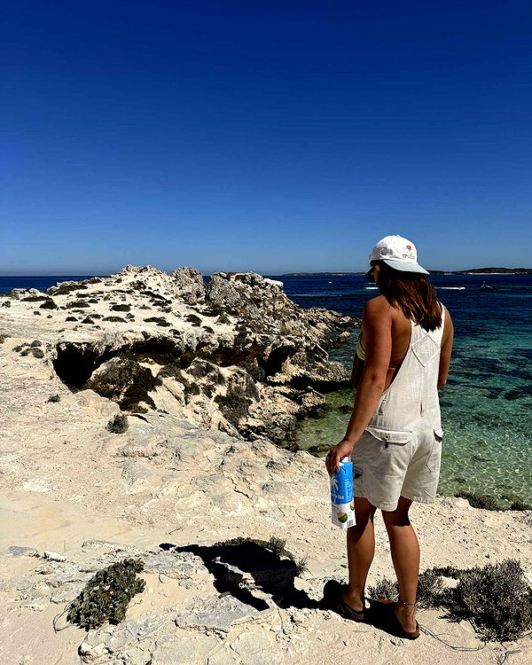 anika.wicks instagram image archive image