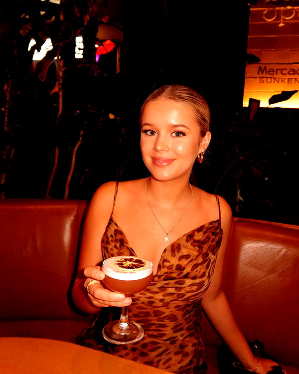 anika.wicks instagram image archive image