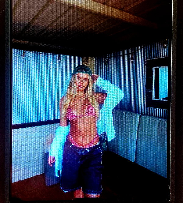 anika.wicks instagram image archive image
