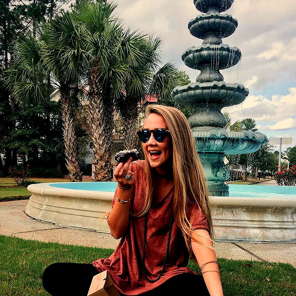 annaa_thompsonnn instagram image archive image