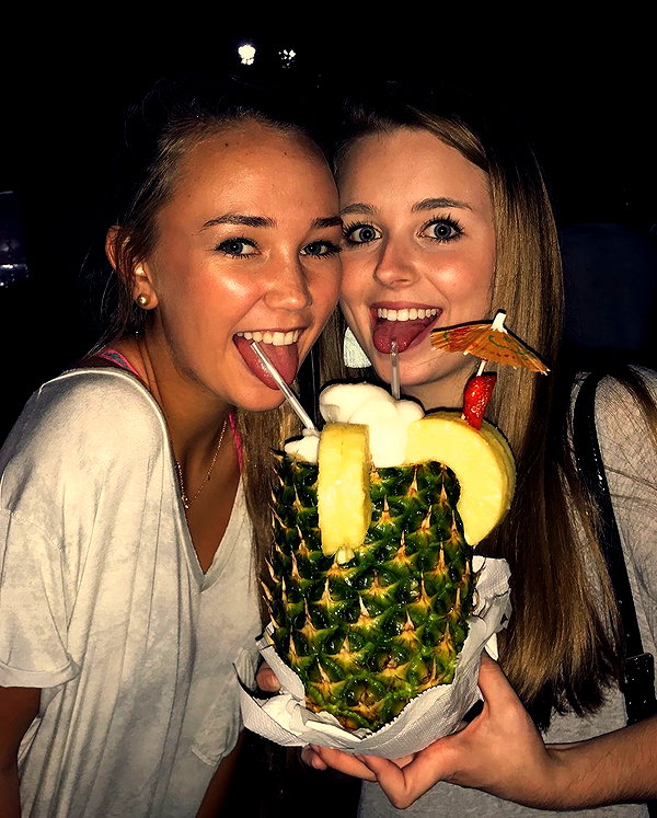 annaa_thompsonnn instagram image archive image
