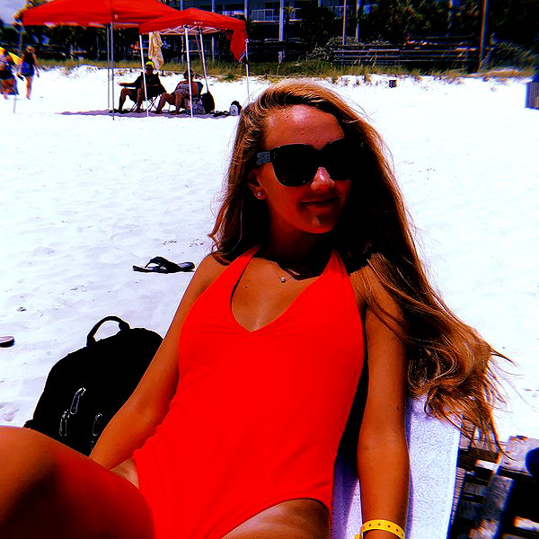 annaa_thompsonnn instagram image archive image