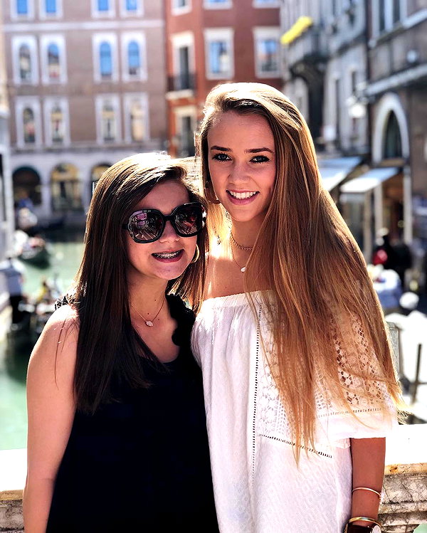 annaa_thompsonnn instagram image archive image