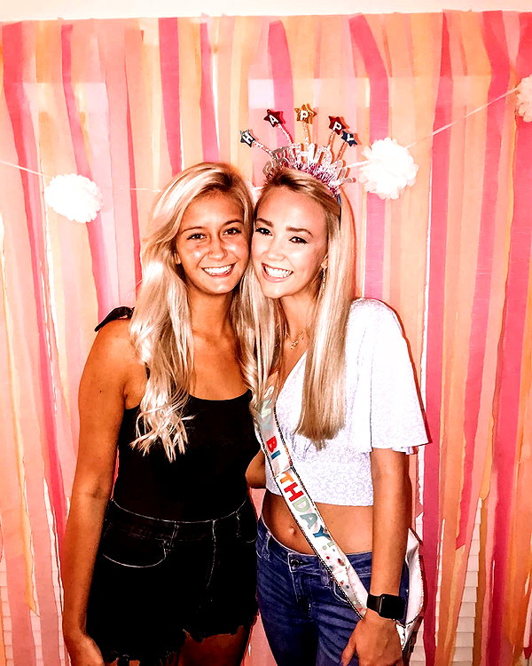 annaa_thompsonnn instagram image archive image